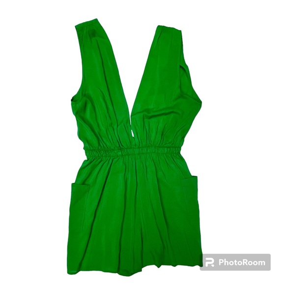 Women’s Ava + Esme Plunge Romper Jumpsuit with Pockets, Green, Size Small - Picture 5 of 7